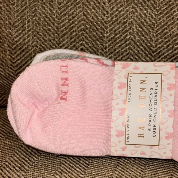 NWT Rae Dunn 6 Pair WMN’s Cushion Quarter Pink,Gray, & White Socks Valentine’s - Picture 2 of 10